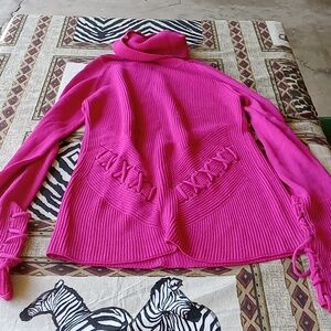 DARK PINK RUBY CHO SWEATER